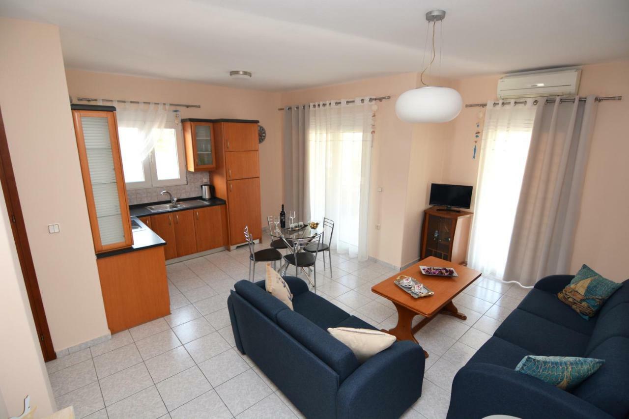 Elegant Apartment Near The Beach Nea Peramos (Macedonia) Exterior foto